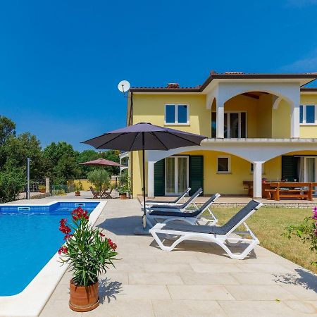 Holiday Home Carla - Lbn429 By Interhome ลาบิน ภายนอก รูปภาพ