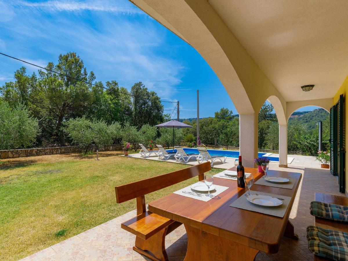 Holiday Home Carla - Lbn429 By Interhome ลาบิน ภายนอก รูปภาพ