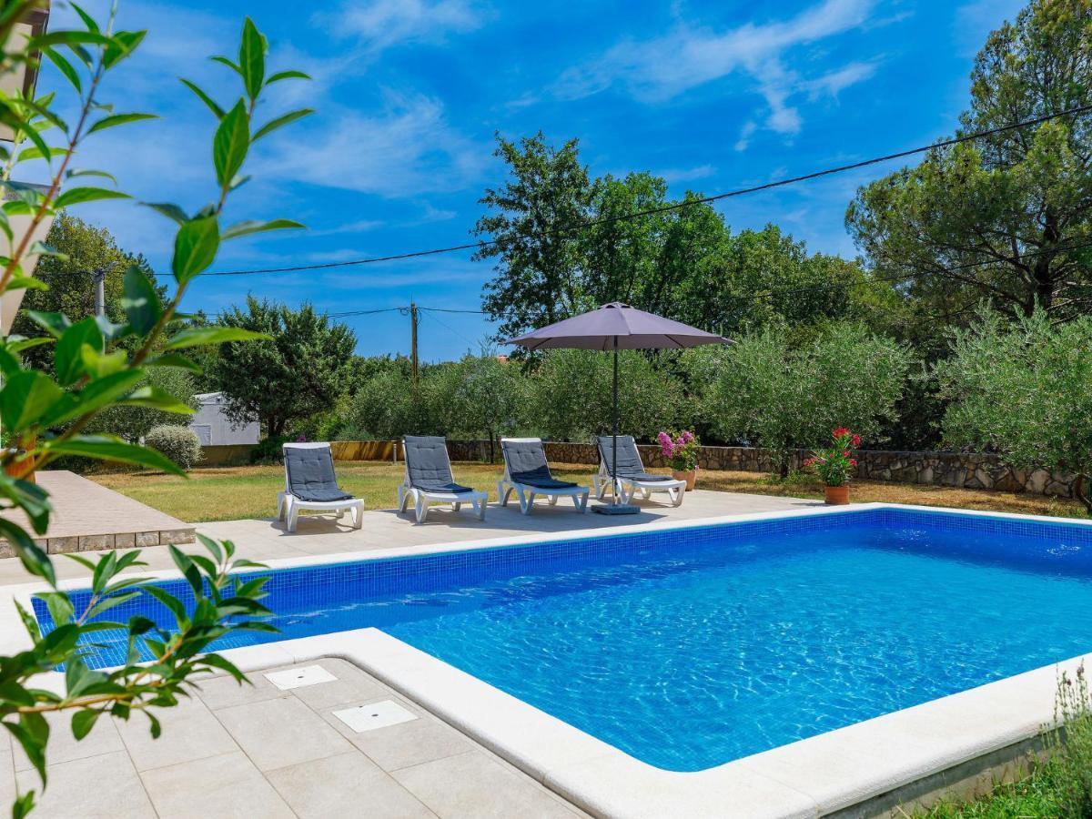 Holiday Home Carla - Lbn429 By Interhome ลาบิน ภายนอก รูปภาพ