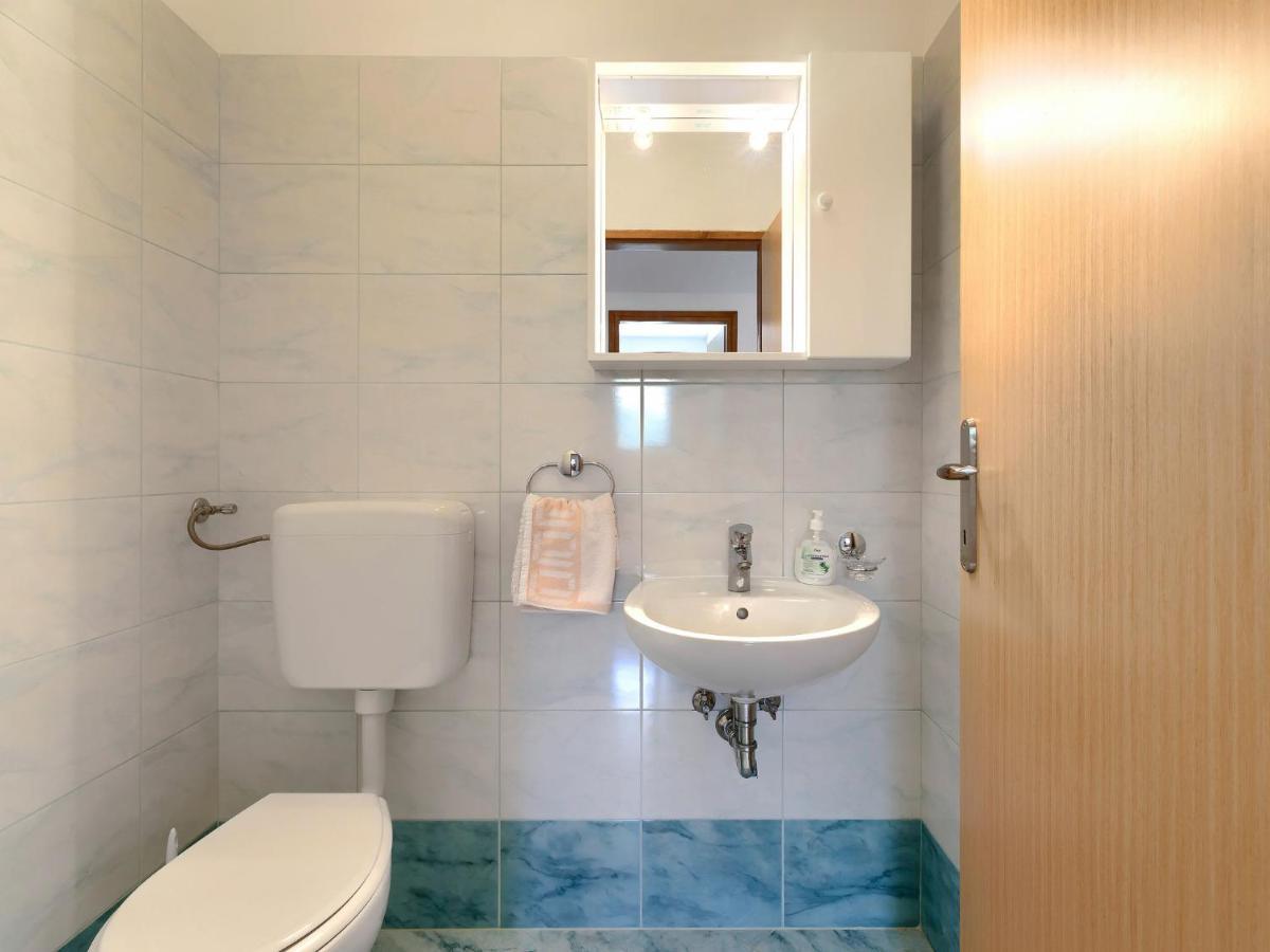 Holiday Home Carla - Lbn429 By Interhome ลาบิน ภายนอก รูปภาพ