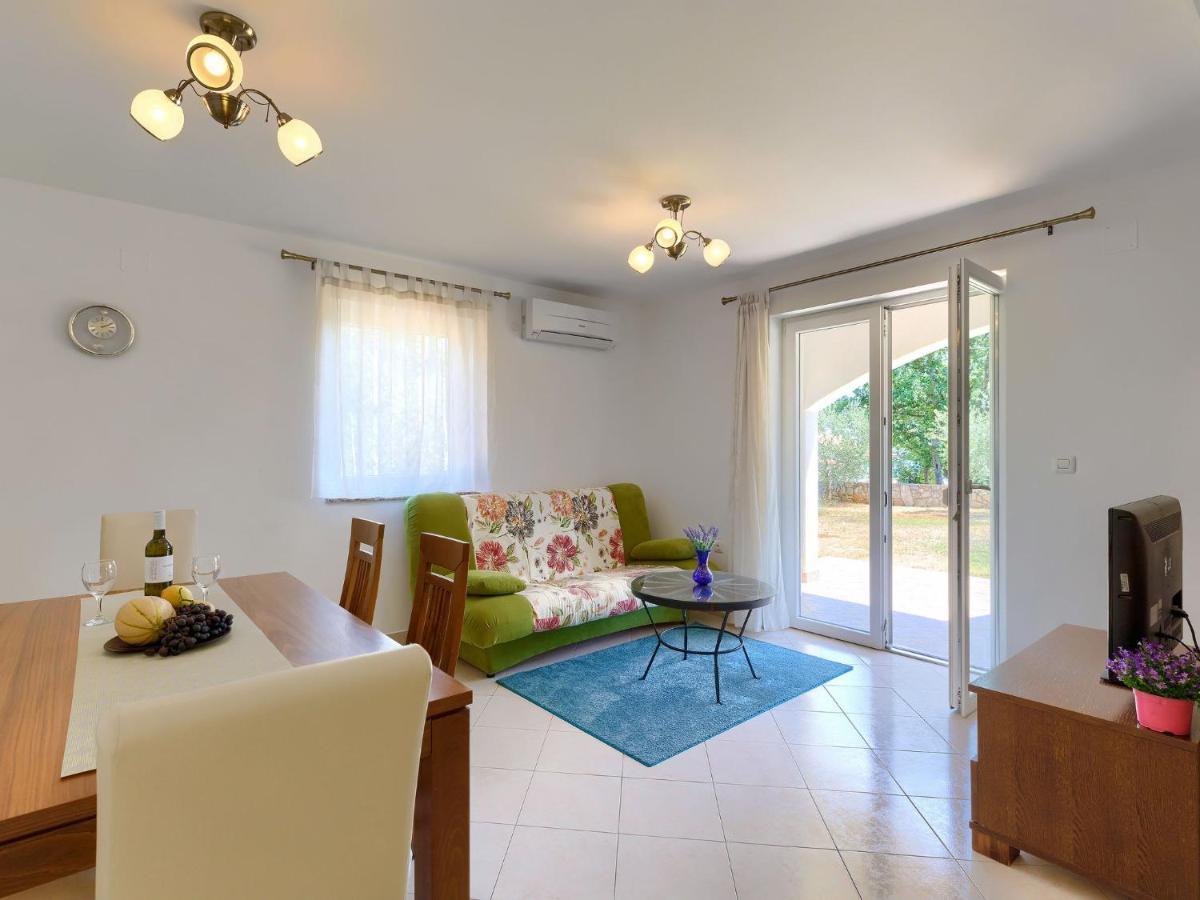 Holiday Home Carla - Lbn429 By Interhome ลาบิน ภายนอก รูปภาพ