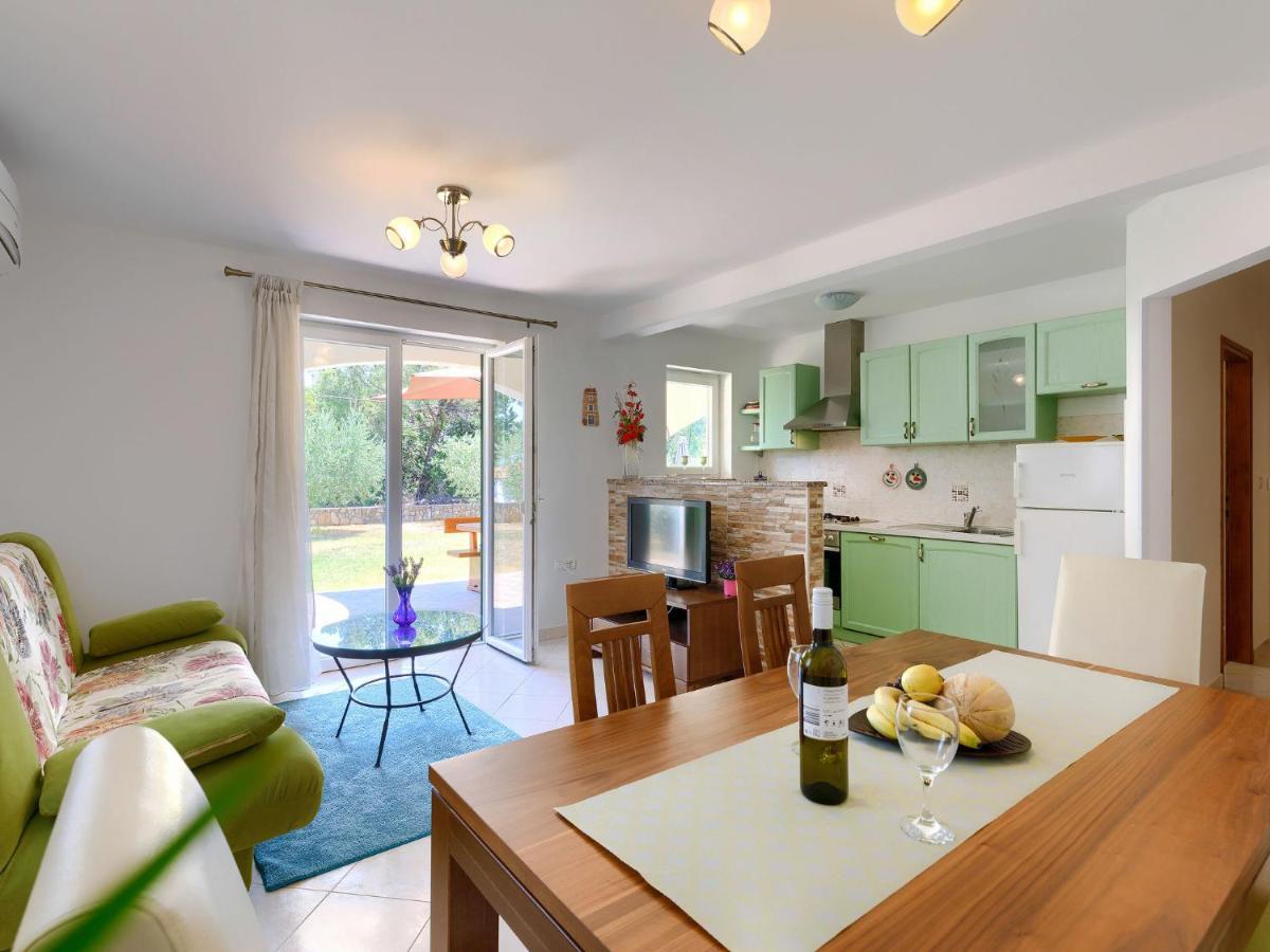 Holiday Home Carla - Lbn429 By Interhome ลาบิน ภายนอก รูปภาพ