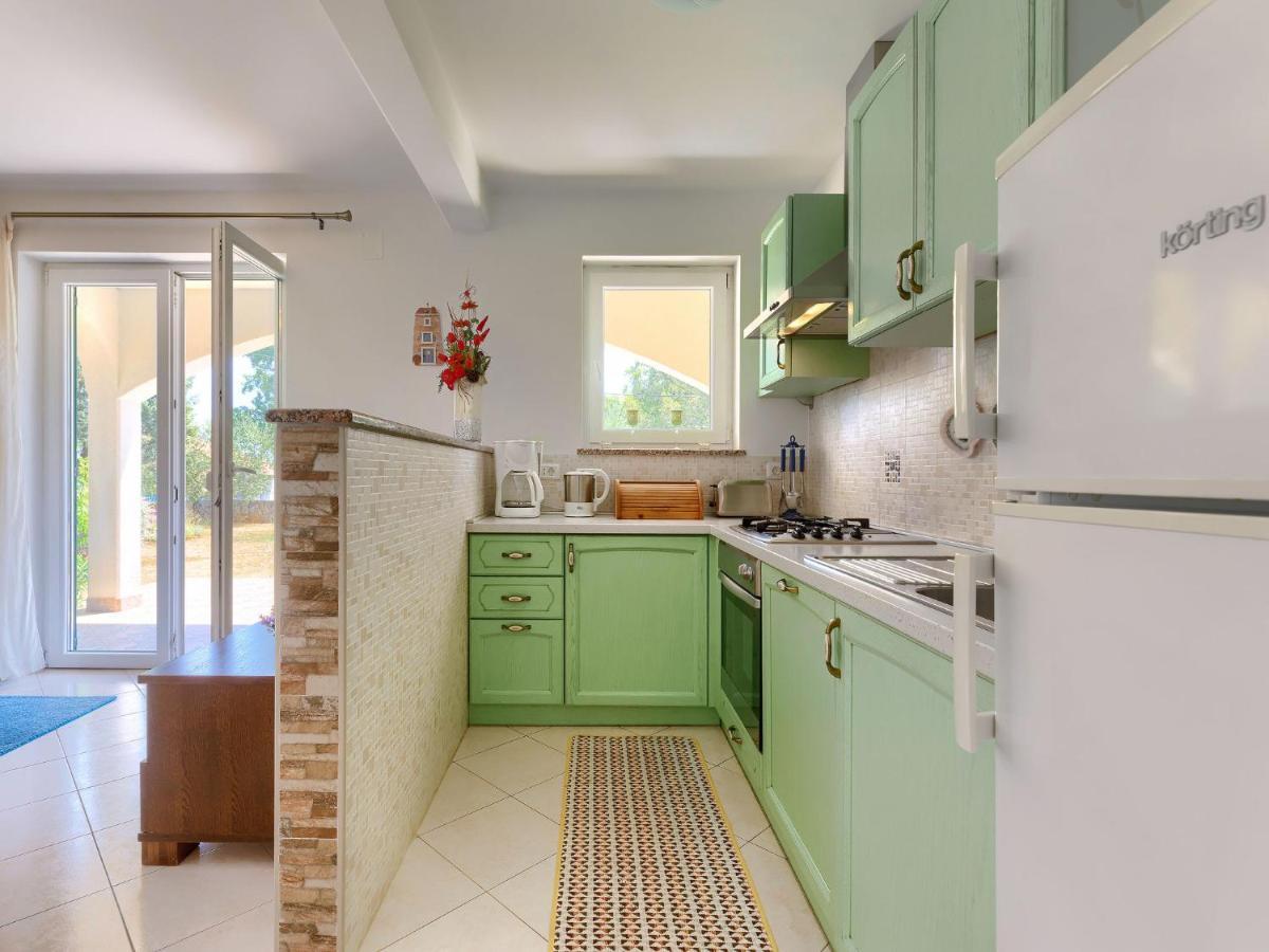 Holiday Home Carla - Lbn429 By Interhome ลาบิน ภายนอก รูปภาพ