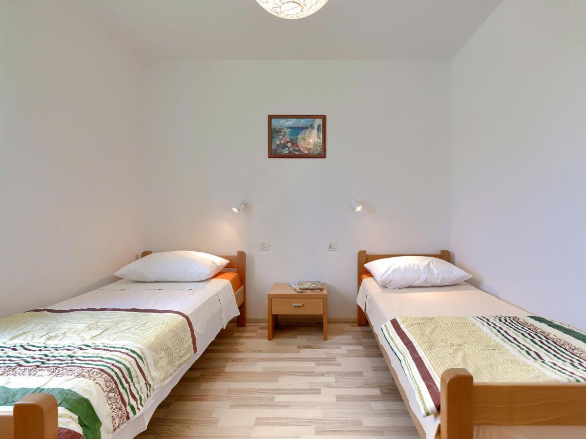 Holiday Home Carla - Lbn429 By Interhome ลาบิน ภายนอก รูปภาพ